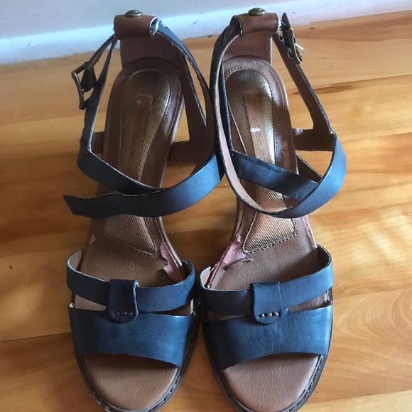 Calvin Klein sandals - Picture 5 of 11